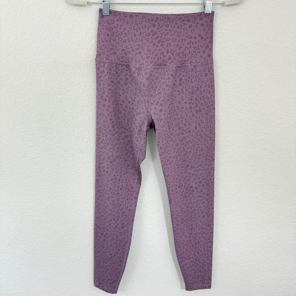 Beyond Yoga X Barre 3 Women's Leggings Measures M Cheetah Leopard Active Pink - Picture 1 of 4